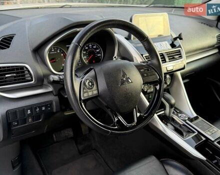 Белый Мицубиси Eclipse Cross, объемом двигателя 1.5 л и пробегом 67 тыс. км за 14400 $, фото 42 на Automoto.ua