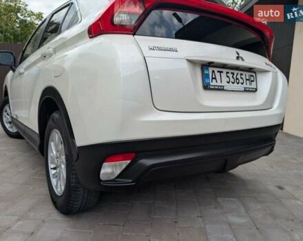 Білий Міцубісі Eclipse Cross, об'ємом двигуна 1.5 л та пробігом 140 тис. км за 14000 $, фото 16 на Automoto.ua