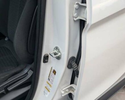 Білий Міцубісі Eclipse Cross, об'ємом двигуна 1.5 л та пробігом 140 тис. км за 14000 $, фото 3 на Automoto.ua