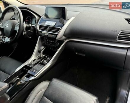 Белый Мицубиси Eclipse Cross, объемом двигателя 1.5 л и пробегом 67 тыс. км за 14400 $, фото 55 на Automoto.ua