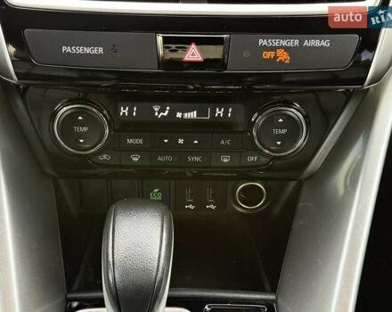 Белый Мицубиси Eclipse Cross, объемом двигателя 1.5 л и пробегом 67 тыс. км за 14400 $, фото 65 на Automoto.ua