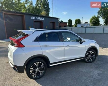 Белый Мицубиси Eclipse Cross, объемом двигателя 1.5 л и пробегом 65 тыс. км за 19000 $, фото 1 на Automoto.ua