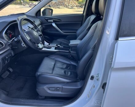 Білий Міцубісі Eclipse Cross, об'ємом двигуна 1.5 л та пробігом 65 тис. км за 17500 $, фото 7 на Automoto.ua