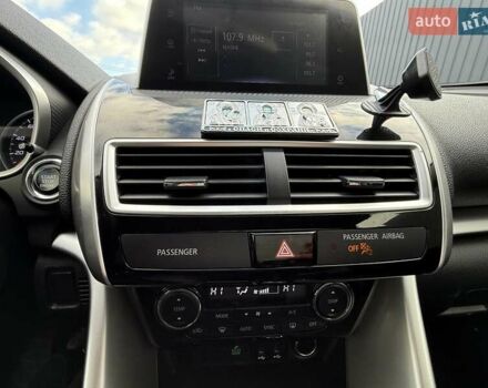 Белый Мицубиси Eclipse Cross, объемом двигателя 1.5 л и пробегом 67 тыс. км за 14400 $, фото 73 на Automoto.ua