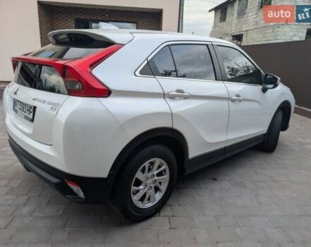 Білий Міцубісі Eclipse Cross, об'ємом двигуна 1.5 л та пробігом 140 тис. км за 14000 $, фото 5 на Automoto.ua