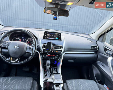 Белый Мицубиси Eclipse Cross, объемом двигателя 1.5 л и пробегом 55 тыс. км за 19300 $, фото 28 на Automoto.ua
