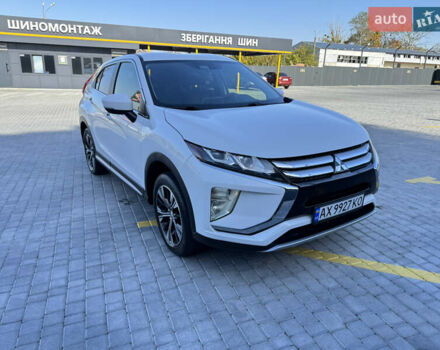 Белый Мицубиси Eclipse Cross, объемом двигателя 1.5 л и пробегом 55 тыс. км за 19300 $, фото 32 на Automoto.ua