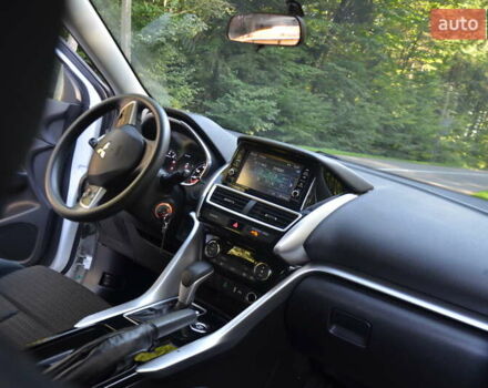 Белый Мицубиси Eclipse Cross, объемом двигателя 1.5 л и пробегом 192 тыс. км за 13150 $, фото 52 на Automoto.ua