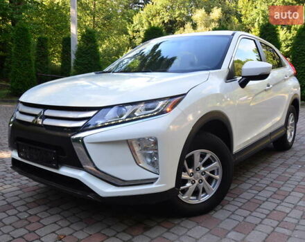 Белый Мицубиси Eclipse Cross, объемом двигателя 1.5 л и пробегом 192 тыс. км за 13150 $, фото 5 на Automoto.ua
