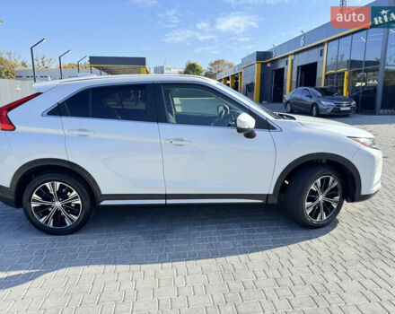 Белый Мицубиси Eclipse Cross, объемом двигателя 1.5 л и пробегом 55 тыс. км за 19300 $, фото 9 на Automoto.ua