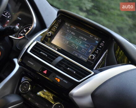Белый Мицубиси Eclipse Cross, объемом двигателя 1.5 л и пробегом 192 тыс. км за 13150 $, фото 53 на Automoto.ua