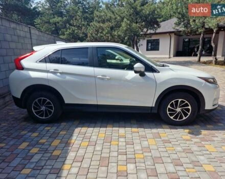 Белый Мицубиси Eclipse Cross, объемом двигателя 1.5 л и пробегом 59 тыс. км за 15500 $, фото 4 на Automoto.ua