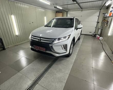 Білий Міцубісі Eclipse Cross, об'ємом двигуна 0 л та пробігом 32 тис. км за 16800 $, фото 17 на Automoto.ua