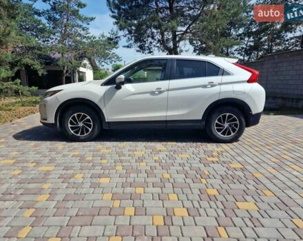 Белый Мицубиси Eclipse Cross, объемом двигателя 1.5 л и пробегом 59 тыс. км за 15500 $, фото 5 на Automoto.ua