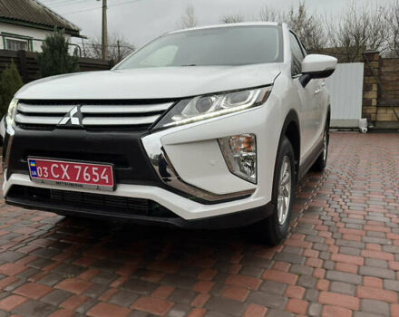 Белый Мицубиси Eclipse Cross, объемом двигателя 0 л и пробегом 32 тыс. км за 17800 $, фото 39 на Automoto.ua