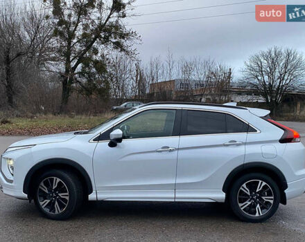 Белый Мицубиси Eclipse Cross, объемом двигателя 1.5 л и пробегом 47 тыс. км за 21200 $, фото 4 на Automoto.ua