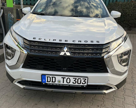 Білий Міцубісі Eclipse Cross, об'ємом двигуна 2.36 л та пробігом 49 тис. км за 30900 $, фото 13 на Automoto.ua