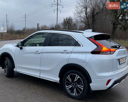 Белый Мицубиси Eclipse Cross, объемом двигателя 1.5 л и пробегом 47 тыс. км за 21200 $, фото 5 на Automoto.ua