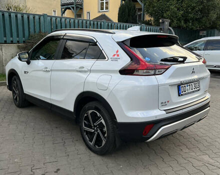 Білий Міцубісі Eclipse Cross, об'ємом двигуна 2.36 л та пробігом 49 тис. км за 30900 $, фото 9 на Automoto.ua