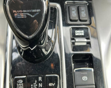 Білий Міцубісі Eclipse Cross, об'ємом двигуна 2.36 л та пробігом 49 тис. км за 30900 $, фото 33 на Automoto.ua