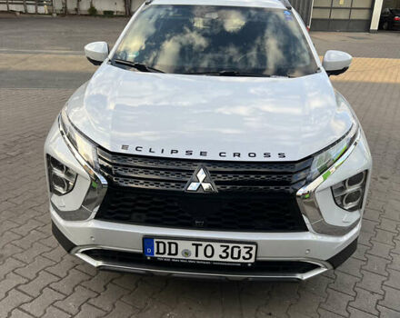 Білий Міцубісі Eclipse Cross, об'ємом двигуна 2.36 л та пробігом 49 тис. км за 30900 $, фото 2 на Automoto.ua