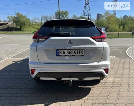 Білий Міцубісі Eclipse Cross, об'ємом двигуна 1.5 л та пробігом 31 тис. км за 25900 $, фото 4 на Automoto.ua