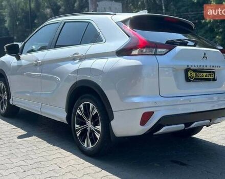 Белый Мицубиси Eclipse Cross, объемом двигателя 2 л и пробегом 42 тыс. км за 24500 $, фото 3 на Automoto.ua