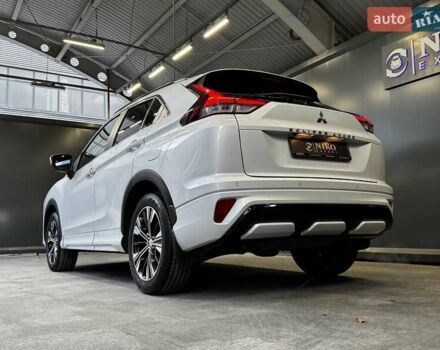 Белый Мицубиси Eclipse Cross, объемом двигателя 2 л и пробегом 96 тыс. км за 23500 $, фото 16 на Automoto.ua