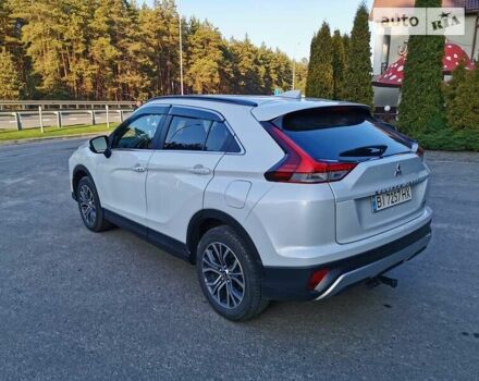 Белый Мицубиси Eclipse Cross, объемом двигателя 1.5 л и пробегом 37 тыс. км за 25200 $, фото 6 на Automoto.ua