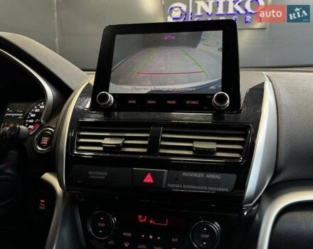 Белый Мицубиси Eclipse Cross, объемом двигателя 2 л и пробегом 96 тыс. км за 23500 $, фото 44 на Automoto.ua