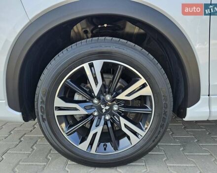 Белый Мицубиси Eclipse Cross, объемом двигателя 2 л и пробегом 36 тыс. км за 25500 $, фото 6 на Automoto.ua