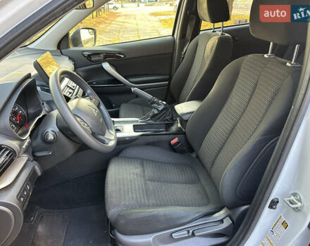 Білий Міцубісі Eclipse Cross, об'ємом двигуна 1.5 л та пробігом 72 тис. км за 22000 $, фото 18 на Automoto.ua