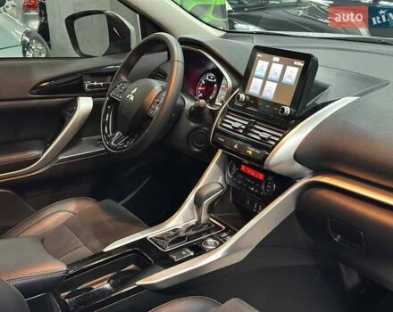 Білий Міцубісі Eclipse Cross, об'ємом двигуна 1.5 л та пробігом 14 тис. км за 19999 $, фото 20 на Automoto.ua