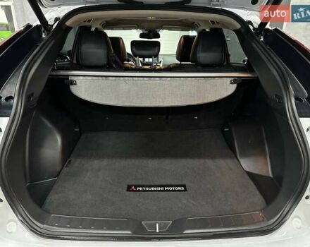 Білий Міцубісі Eclipse Cross, об'ємом двигуна 1.5 л та пробігом 14 тис. км за 19999 $, фото 24 на Automoto.ua