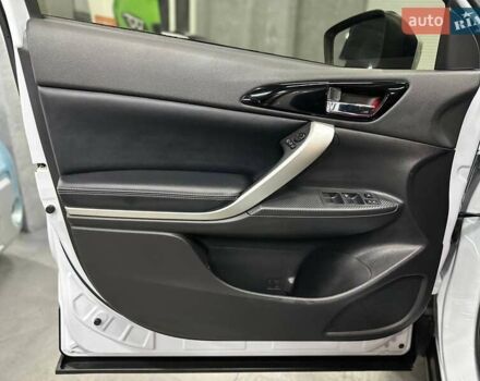 Білий Міцубісі Eclipse Cross, об'ємом двигуна 1.5 л та пробігом 14 тис. км за 19999 $, фото 14 на Automoto.ua