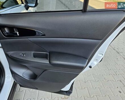 Белый Мицубиси Eclipse Cross, объемом двигателя 2 л и пробегом 36 тыс. км за 25500 $, фото 24 на Automoto.ua