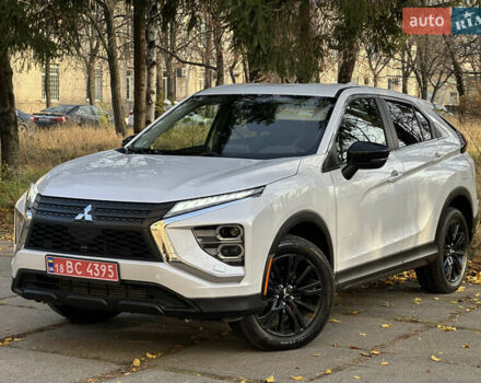Білий Міцубісі Eclipse Cross, об'ємом двигуна 1.5 л та пробігом 72 тис. км за 22000 $, фото 2 на Automoto.ua
