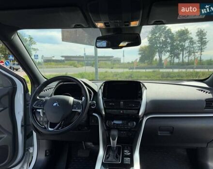 Белый Мицубиси Eclipse Cross, объемом двигателя 1.5 л и пробегом 31 тыс. км за 30500 $, фото 25 на Automoto.ua