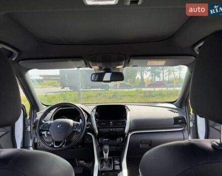 Белый Мицубиси Eclipse Cross, объемом двигателя 1.5 л и пробегом 31 тыс. км за 30500 $, фото 26 на Automoto.ua