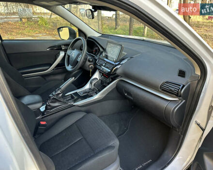 Белый Мицубиси Eclipse Cross, объемом двигателя 1.5 л и пробегом 72 тыс. км за 19999 $, фото 28 на Automoto.ua