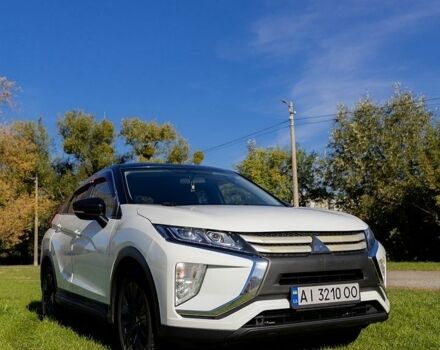 Белый Мицубиси Eclipse Cross, объемом двигателя 1.5 л и пробегом 110 тыс. км за 15200 $, фото 1 на Automoto.ua