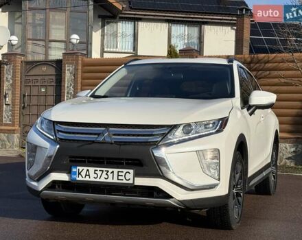 Белый Мицубиси Eclipse Cross, объемом двигателя 1.5 л и пробегом 67 тыс. км за 14400 $, фото 1 на Automoto.ua