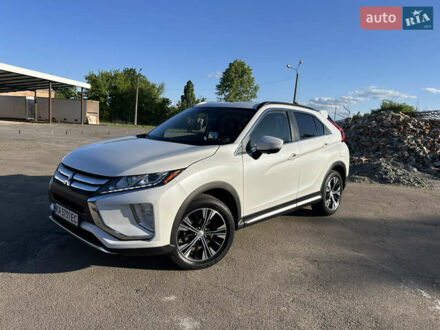 Мицубиси Eclipse Cross 2018 в Борисполе на Automoto.ua Белый Мицубиси Eclipse Cross, объемом двигателя 1.5 л и пробегом 58 тыс. км за 15100 $, фото 1 на Automoto.ua