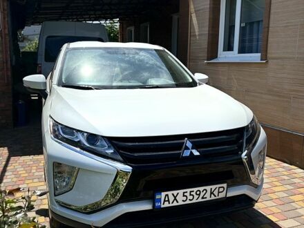 Белый Мицубиси Eclipse Cross, объемом двигателя 1.5 л и пробегом 5 тыс. км за 21000 $, фото 1 на Automoto.ua