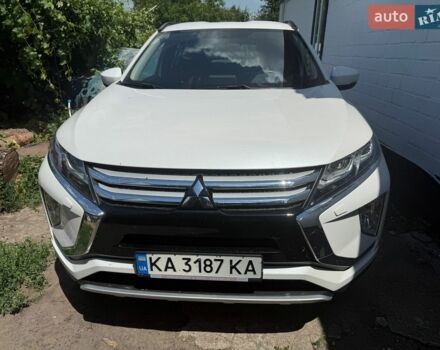 Белый Мицубиси Eclipse Cross, объемом двигателя 1.5 л и пробегом 101 тыс. км за 20000 $, фото 1 на Automoto.ua