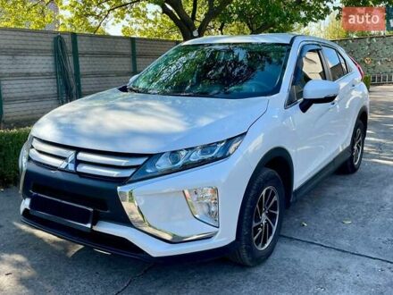 Міцубісі Eclipse Cross 2020 у Кривому Розі на Automoto.ua Білий Міцубісі Eclipse Cross, об'ємом двигуна 1.5 л та пробігом 56 тис. км за 16800 $, фото 1 на Automoto.ua