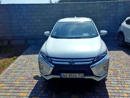 Міцубісі Eclipse Cross 2020 у Кам'янське (Дніпродзержинськ) на Automoto.ua Білий Міцубісі Eclipse Cross, об'ємом двигуна 1.5 л та пробігом 59 тис. км за 16250 $, фото 1 на Automoto.ua