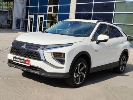 Білий Міцубісі Eclipse Cross, об'ємом двигуна 2.4 л та пробігом 6 тис. км за 28990 $, фото 1 на Automoto.ua