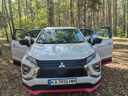 Белый Мицубиси Eclipse Cross, объемом двигателя 1.5 л и пробегом 105 тыс. км за 18500 $, фото 1 на Automoto.ua