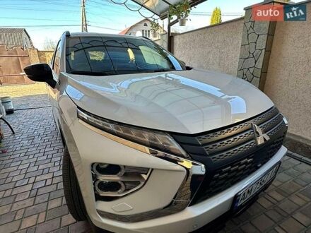 Білий Міцубісі Eclipse Cross, об'ємом двигуна 1.5 л та пробігом 5 тис. км за 30800 $, фото 1 на Automoto.ua